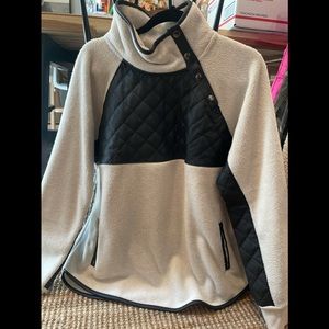 Abercrombie & Fitch Fleece